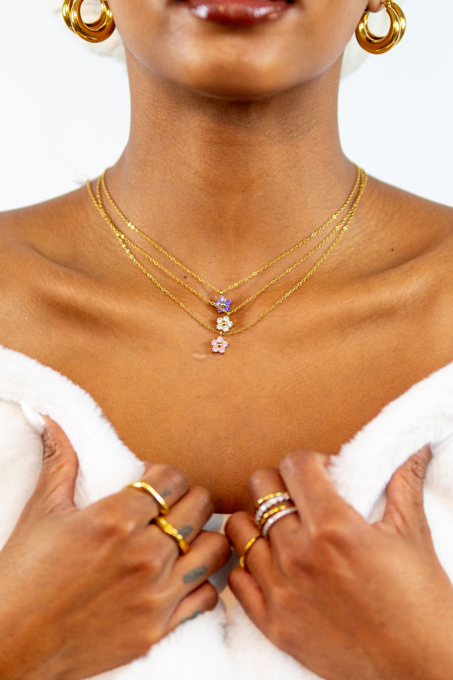 La Delicate Mauve Collier