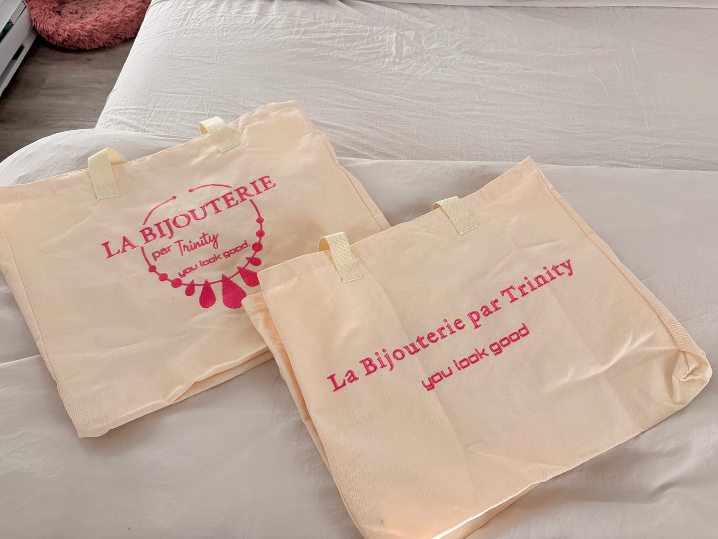 CADEAU – Tote bag La Bijouterie par Trinity