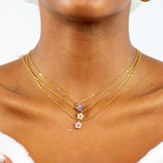 La Delicate Rose Collier